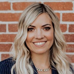 Meet your Posher, Lyndsey
